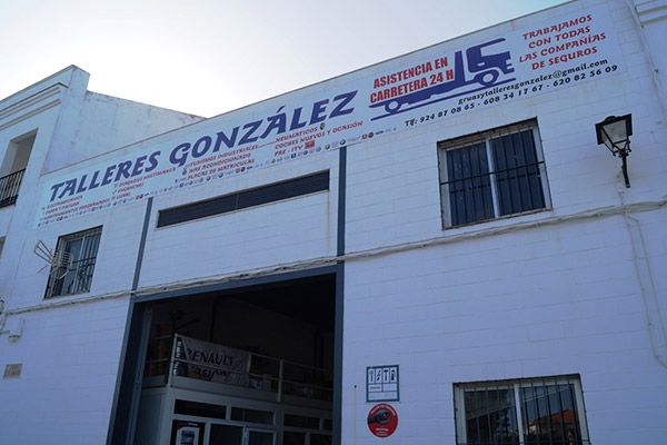Talleres y Grúas González exterior del taller
